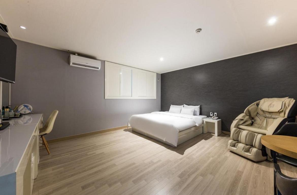 Daesan Hotel Seosan Exterior photo